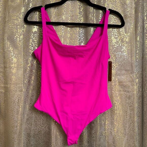 Skims Fits Everybody Square Neck Bodysuit Fuchsia Bright Pink XL NWT - Picture 1 of 8